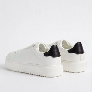 White and Black Sneakers - Gently used - 10.5 WW